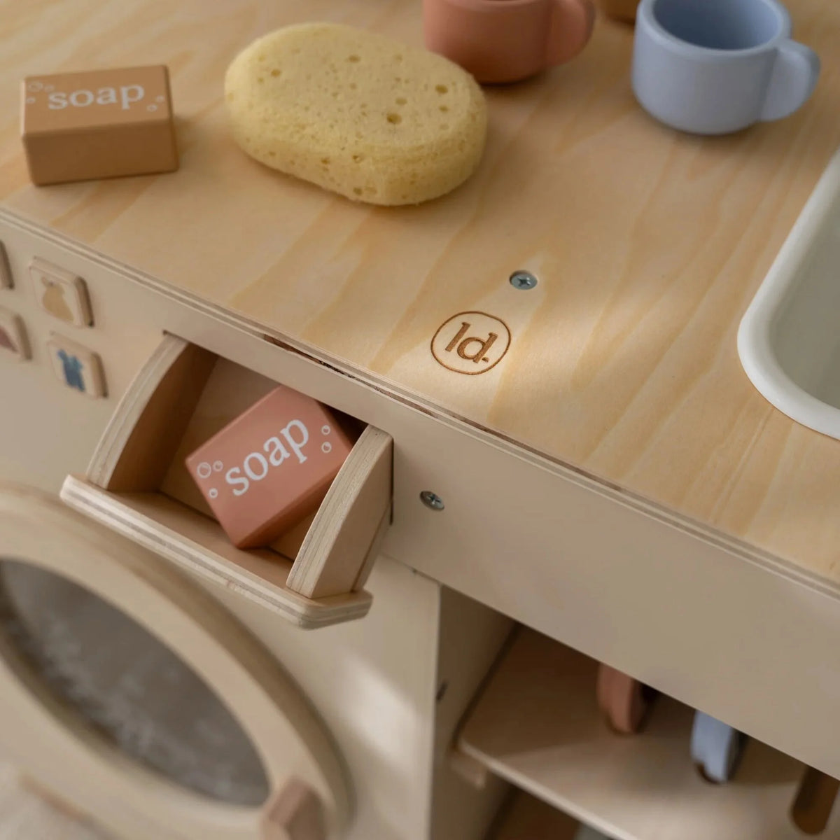 Little Dutch Wooden washing machine FSC Limited Edition