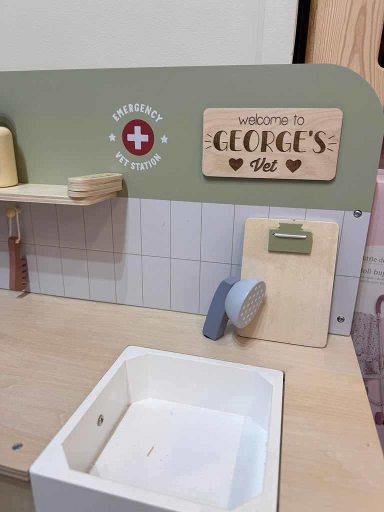 Little Dutch Wooden Veterinary Clinic