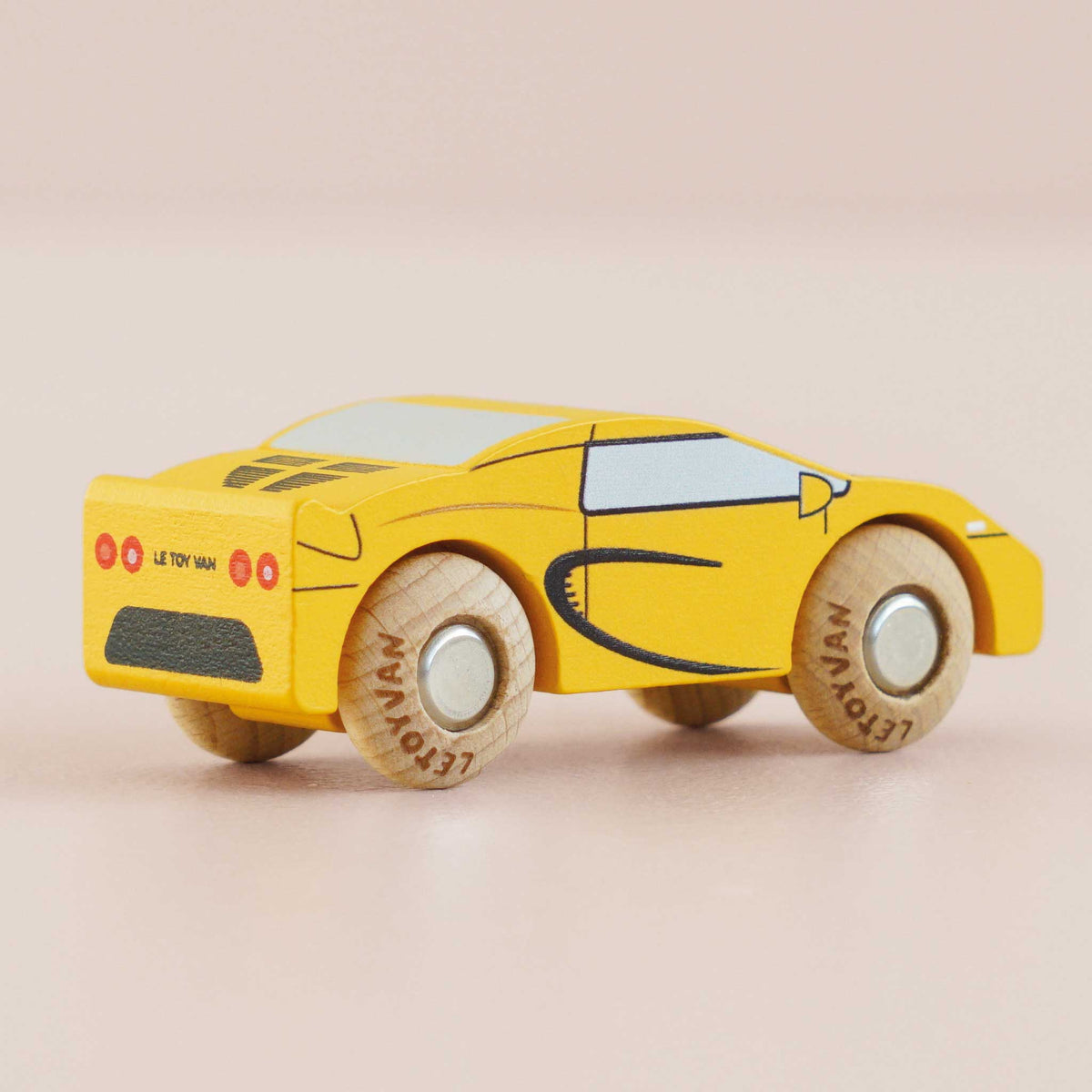 Le Toy Van No. 19 GT105 Louis - Classic Wooden Car