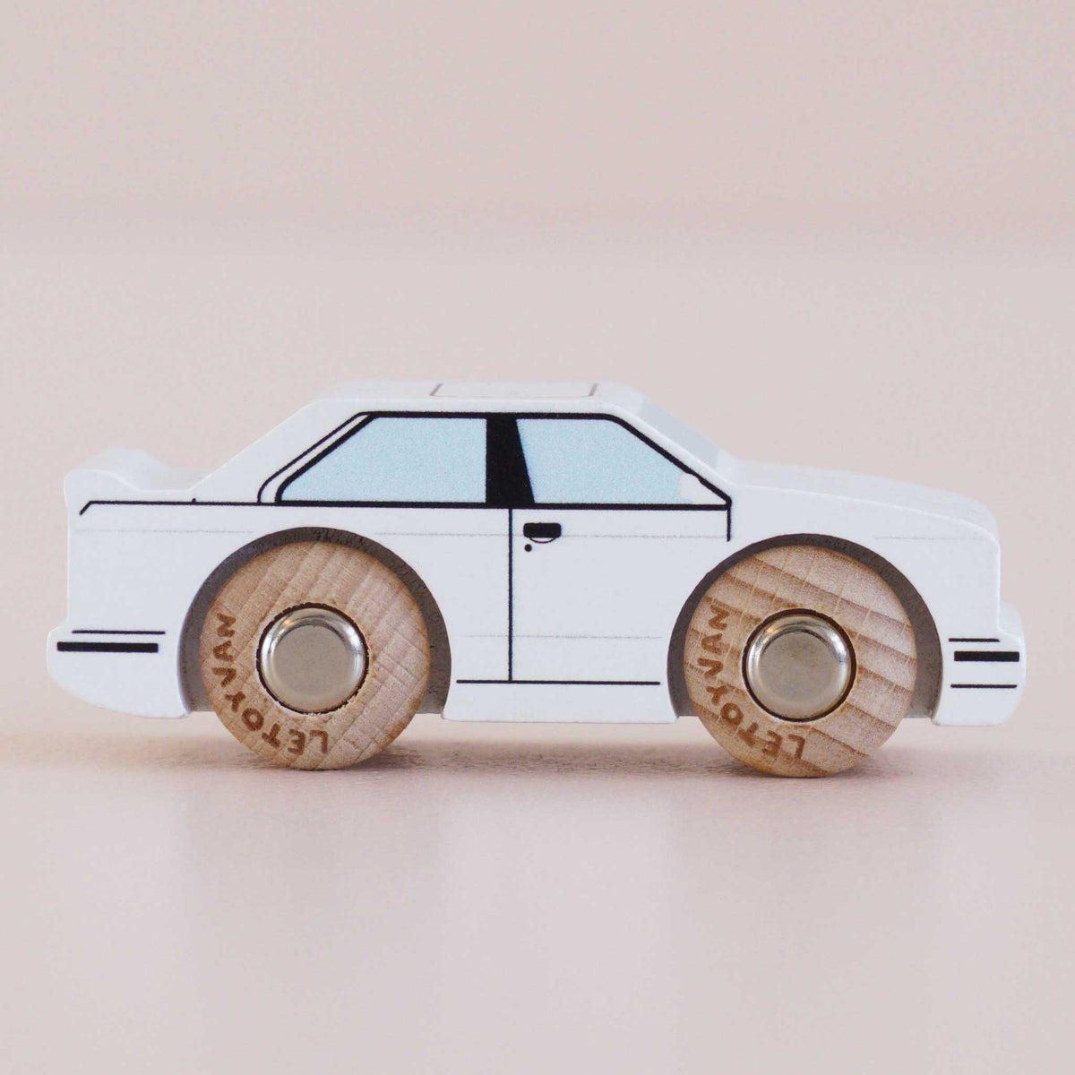 Le Toy Van No. 21 GT120 William - Retro Wooden Car