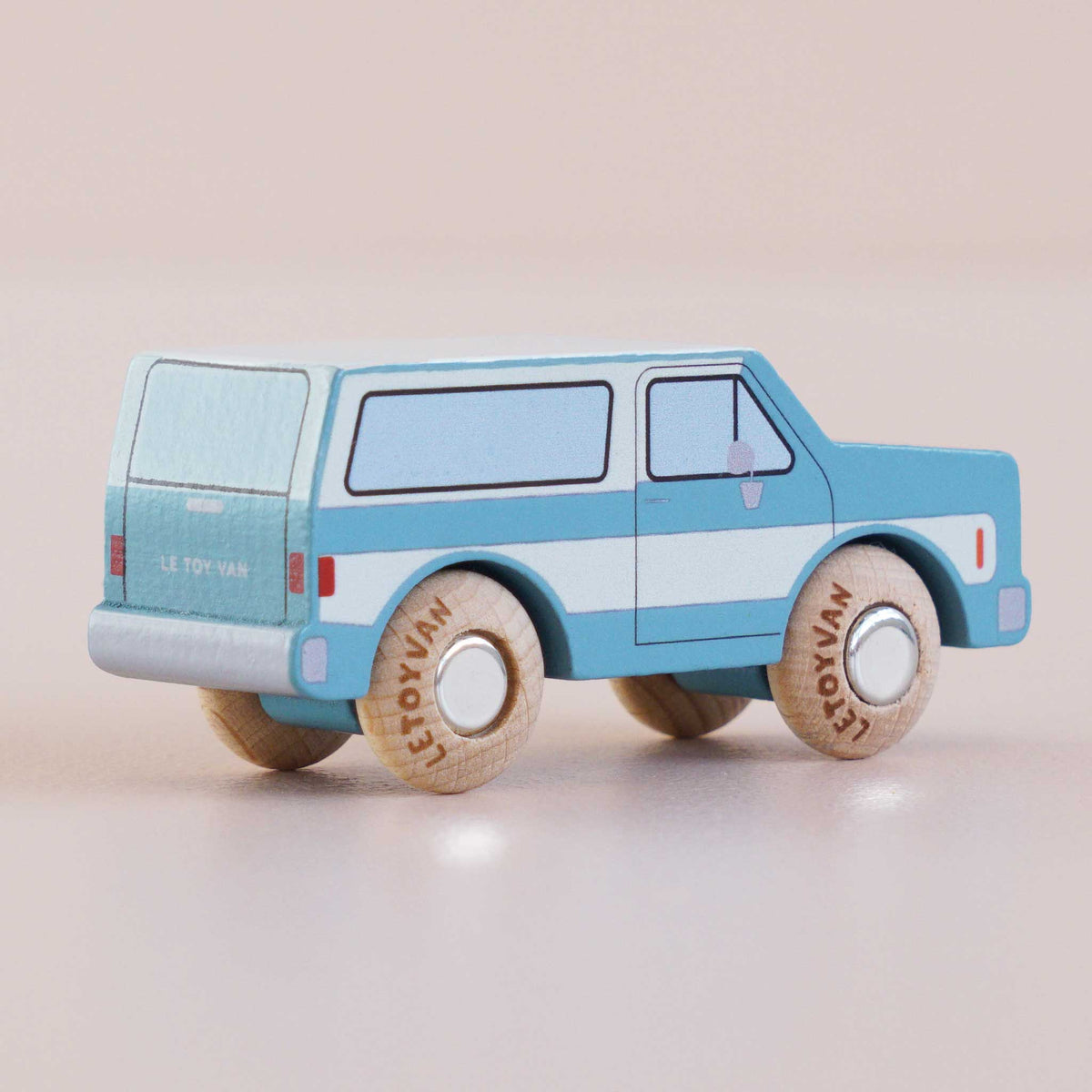 Le Toy Van No. 31 GT170 Chuck- Classic Wooden SUV