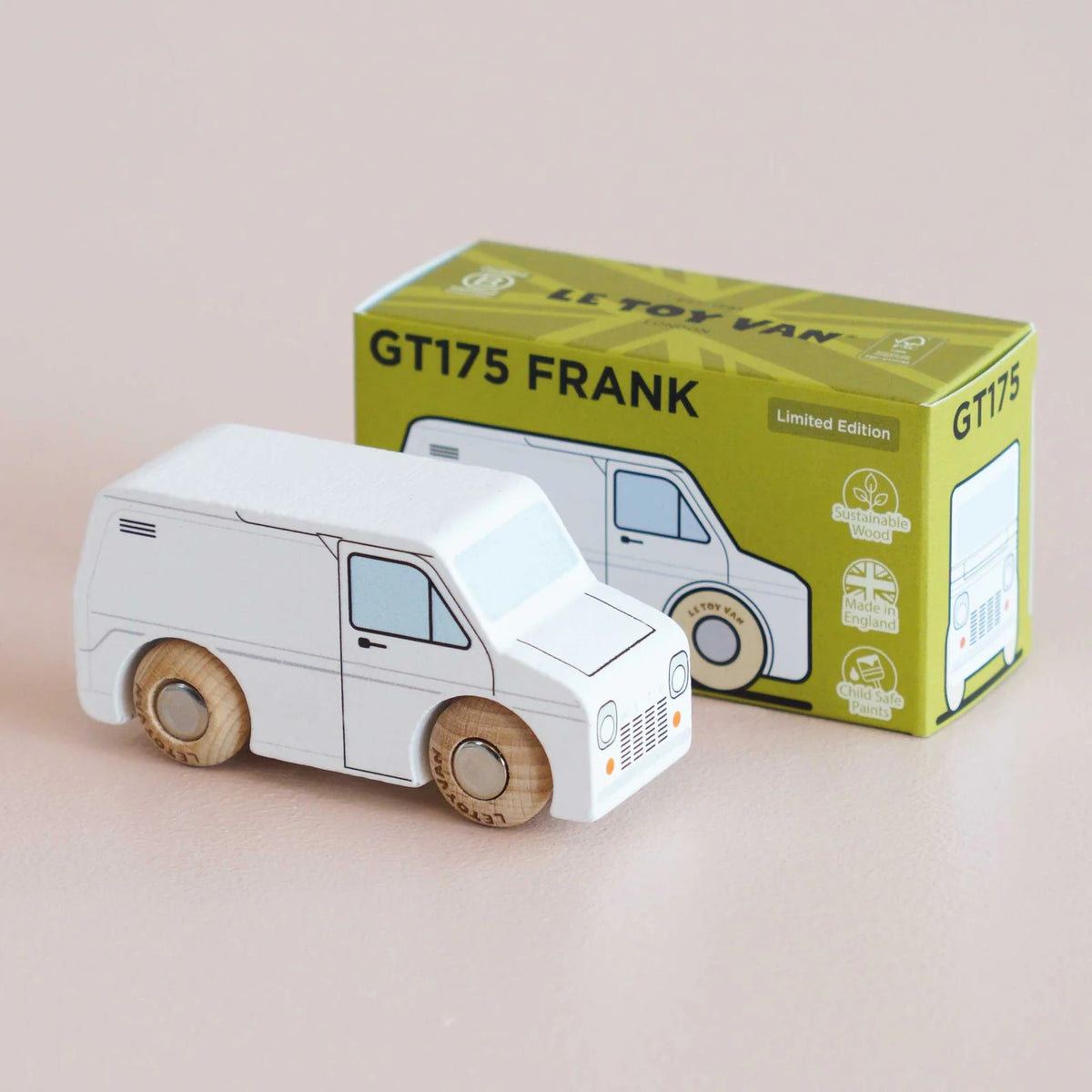 Le Toy Van No. 32 GT175 Frank – Wooden White Van