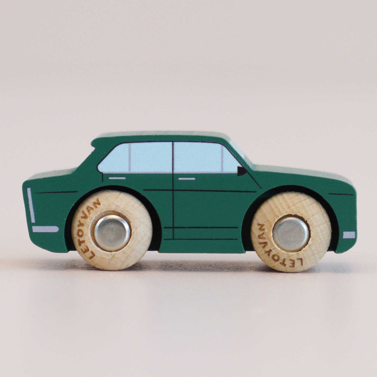 Le Toy Van No. 3 GT20 Tommy - Retro Wooden Car