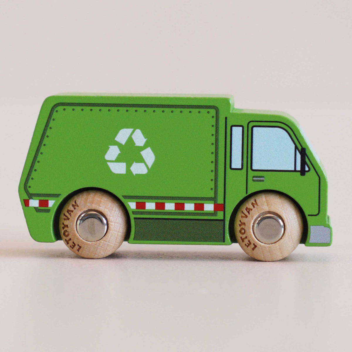Le Toy Van No. 36 GT200 Rudy – Wooden Recycling truck