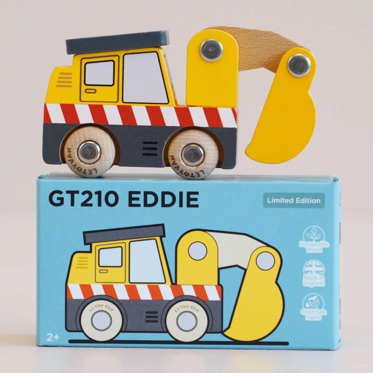 Le Toy Van No. 37 GT210 Eddie – Wooden Excavator