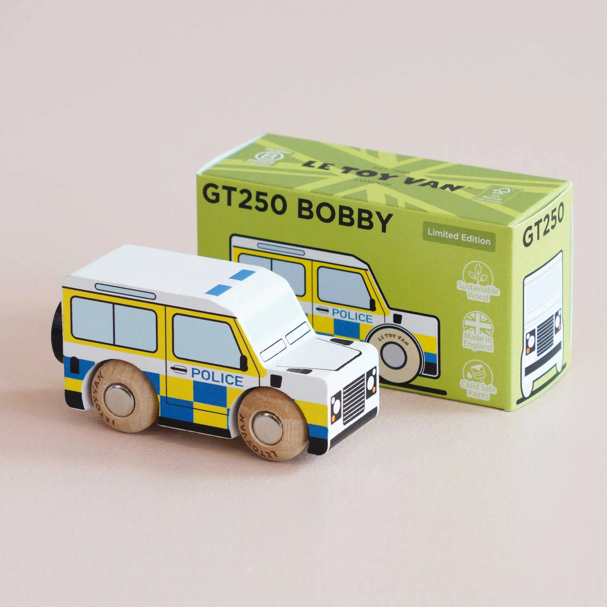 Le Toy Van No. 40 GT250 Bobby - British Wooden police car