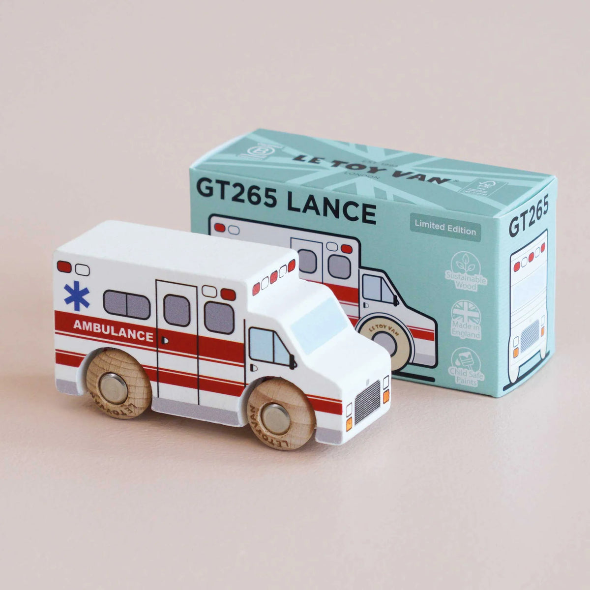 Le Toy Van No. 43 GT265 Lance –  Wooden Ambulance