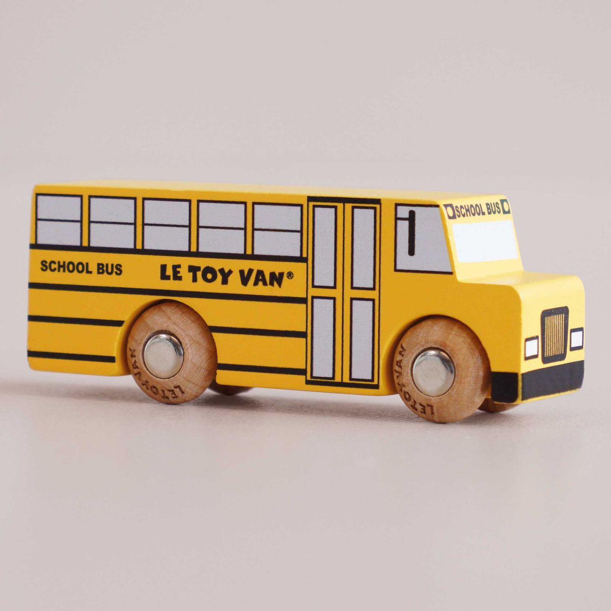 Le Toy Van No. 47 GT285 Rufus – Wooden School Bus