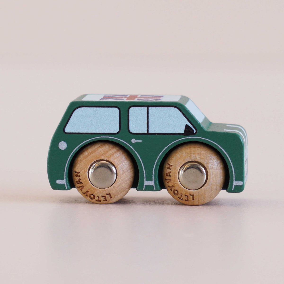 Le Toy Van No. 7 GT45 Molly - British Wooden Car