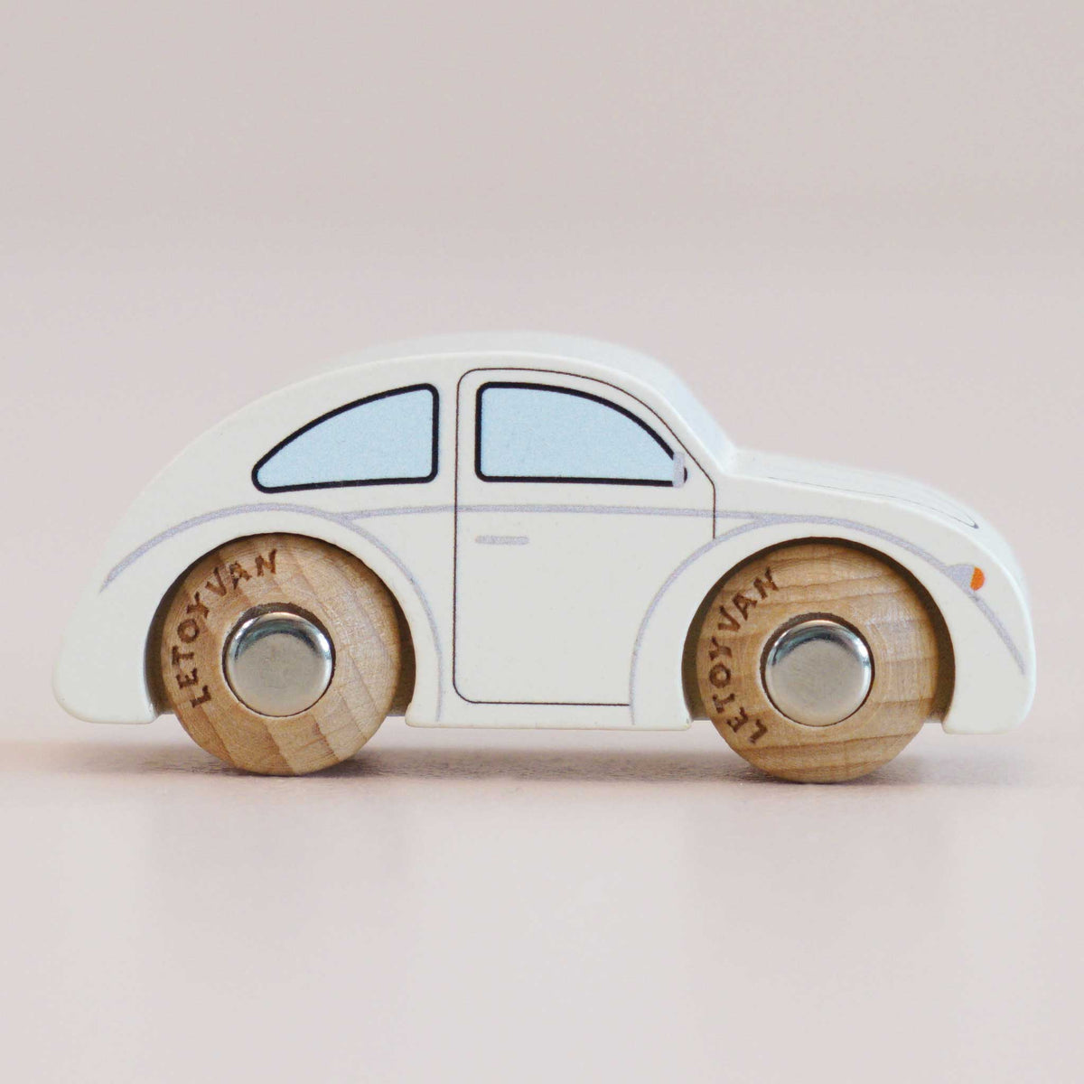 Le Toy Van No. 9 GT55 Betty - Classic Wooden Car