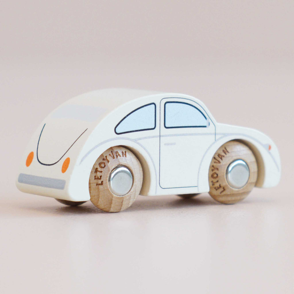 Le Toy Van No. 9 GT55 Betty - Classic Wooden Car