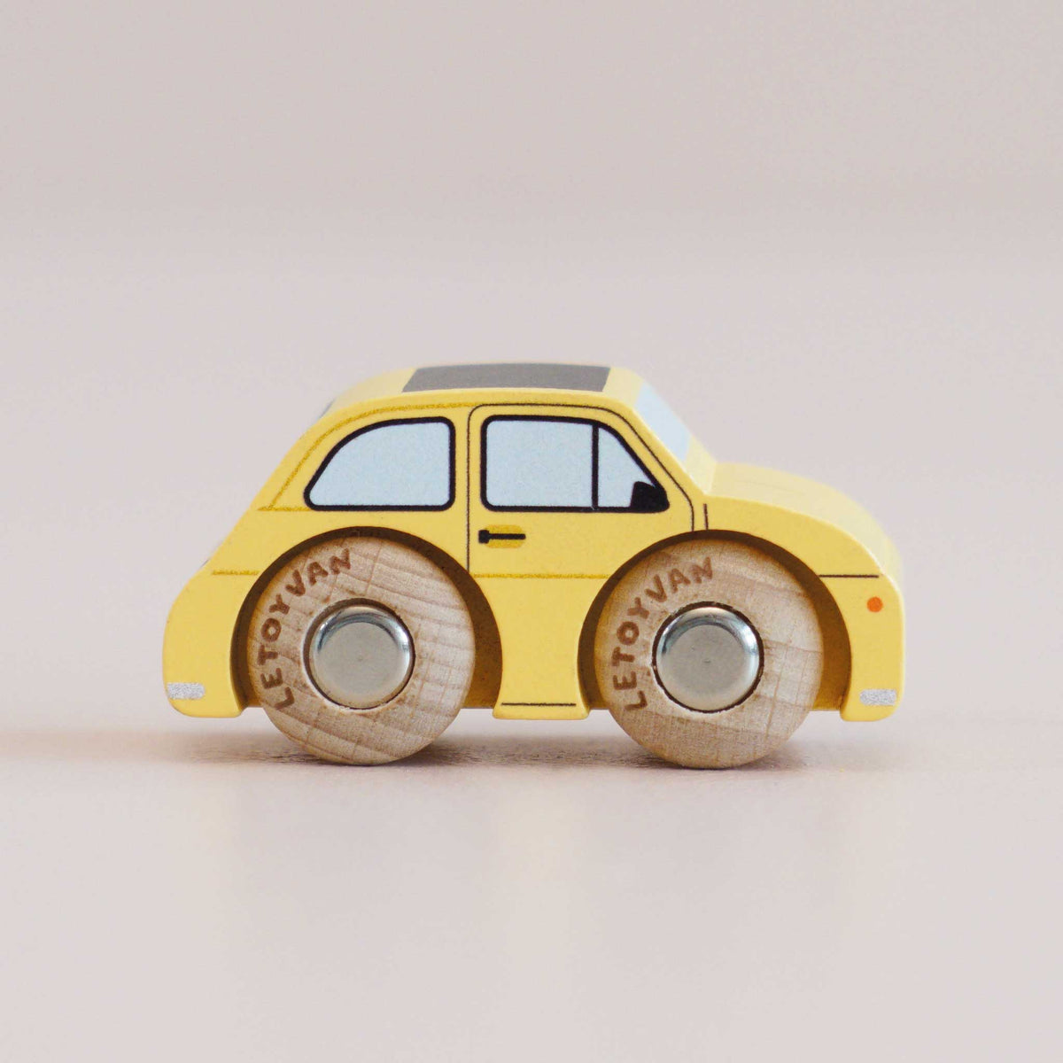 Le Toy Van No. 10 GT60 Fifi - Classic Wooden Car