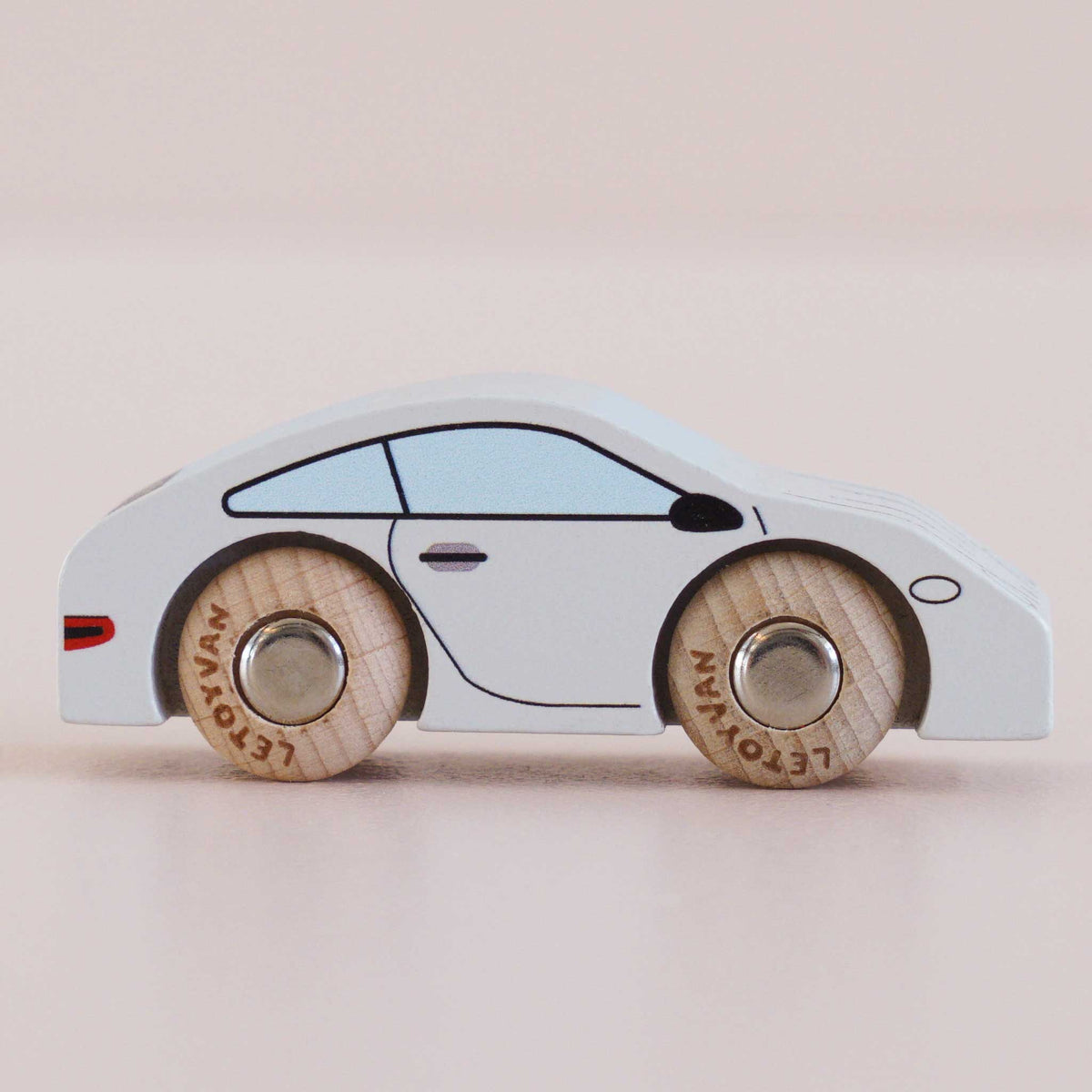Le Toy Van No. 16 Poppy GT90 - Wooden Sports Car