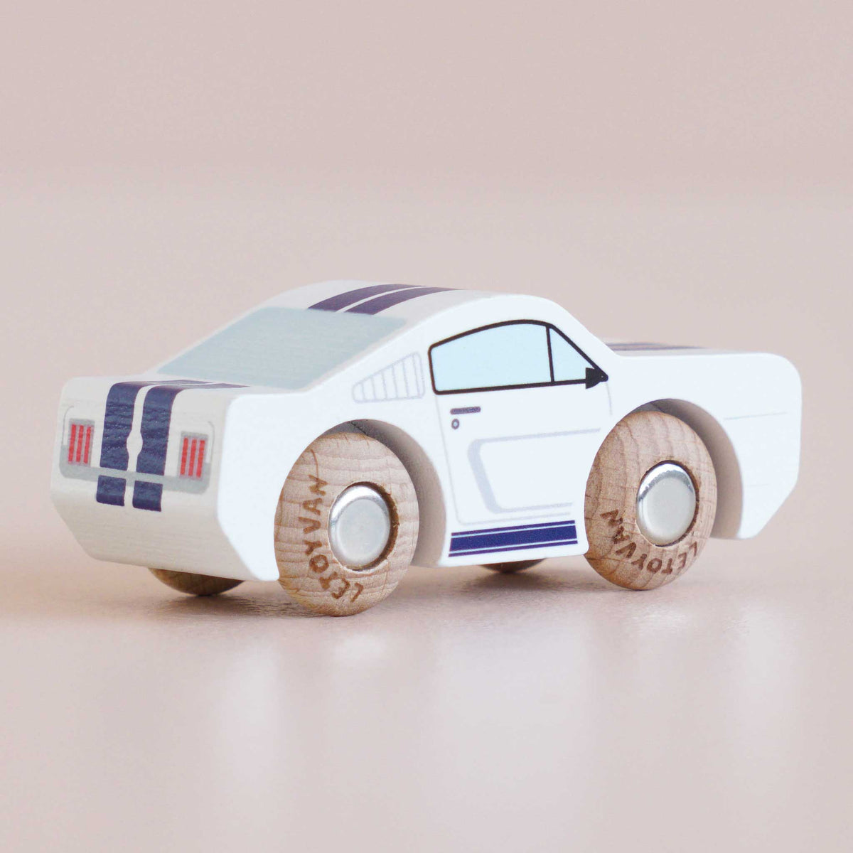 Le Toy Van No. 17 GT95 Maverick - American Classic Wooden Car