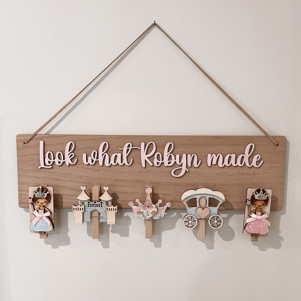 Look What I Made Kids Artwork Display – Princess Theme