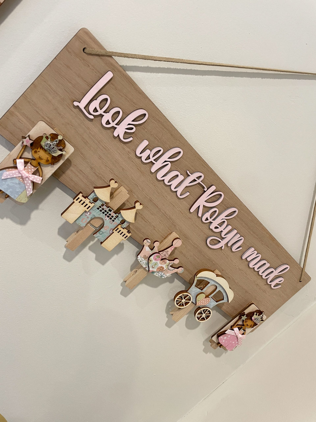 Look What I Made Kids Artwork Display – Princess Theme