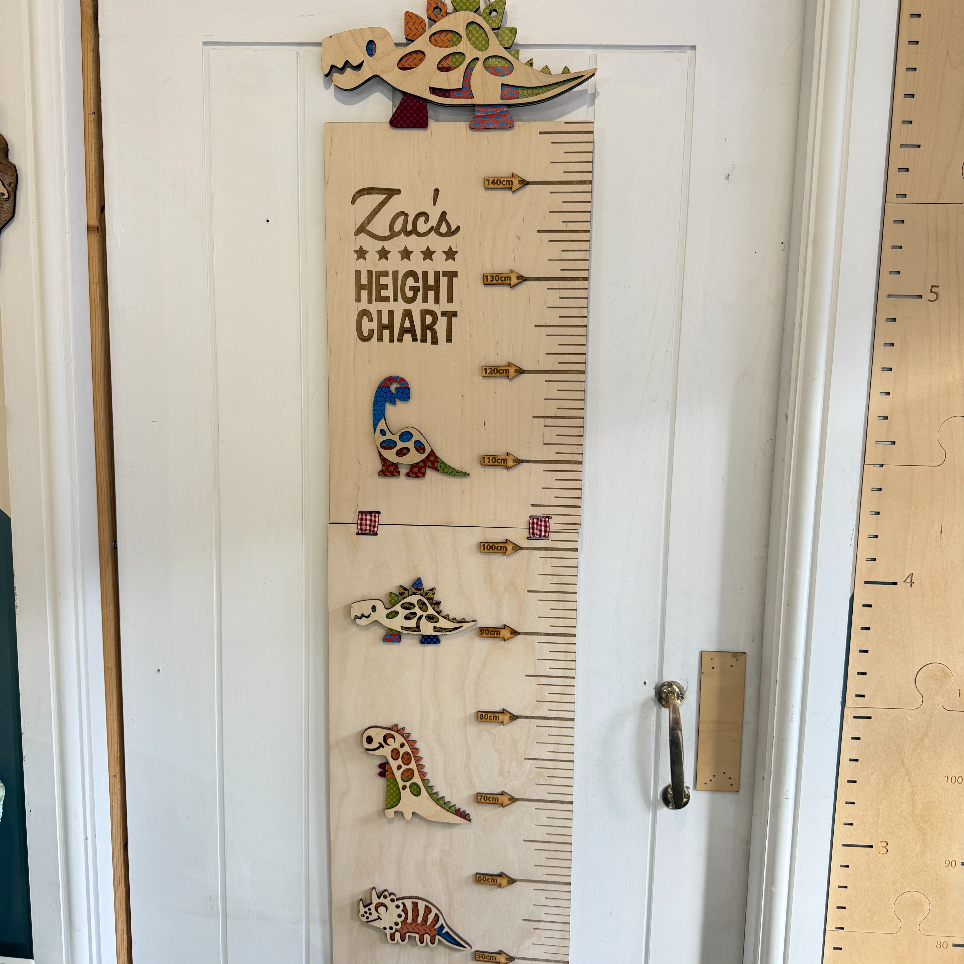 Personalised Wooden Height Chart – Dinosaurs