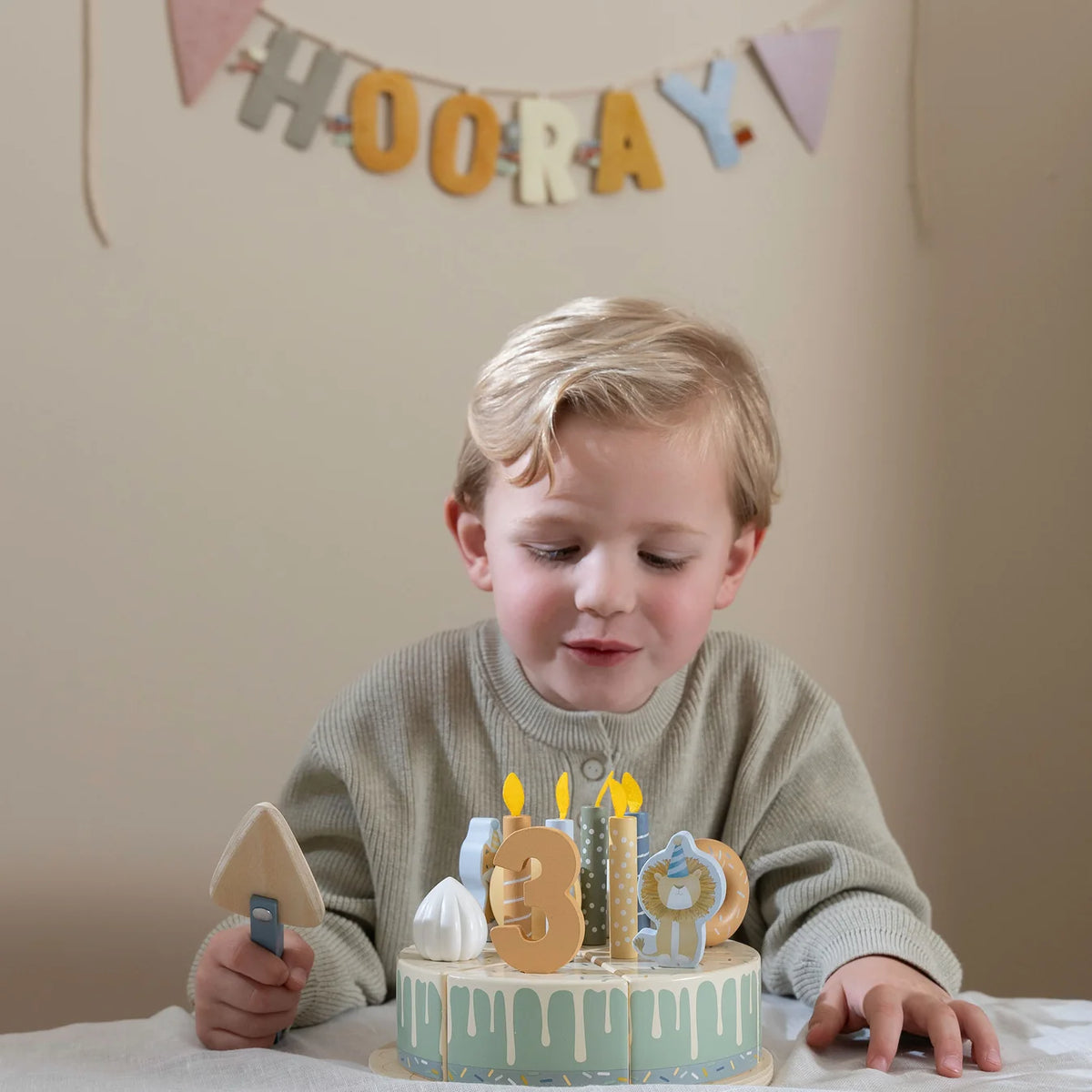 Little Dutch Wooden Birthday Cake – Blue