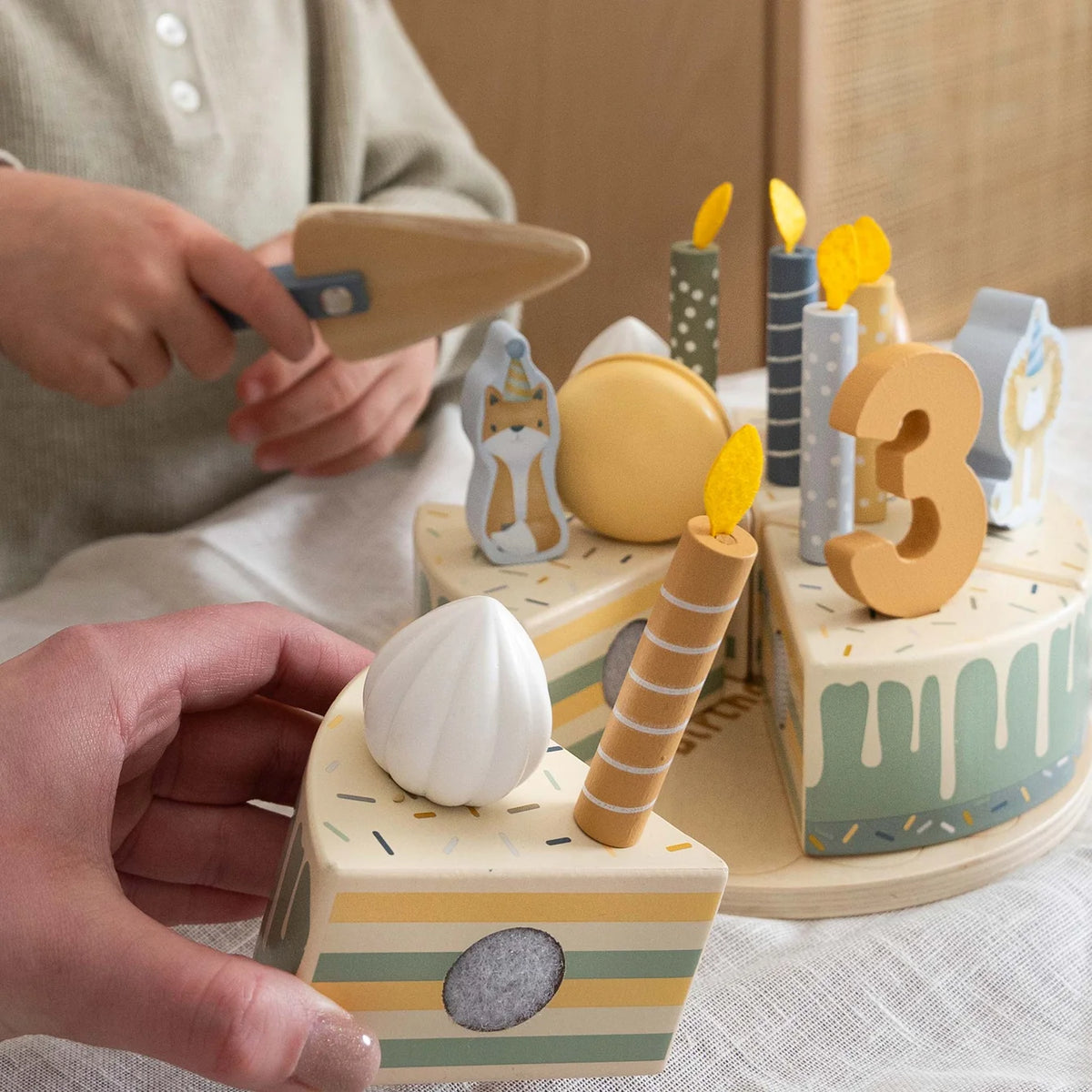 Little Dutch Wooden Birthday Cake – Blue