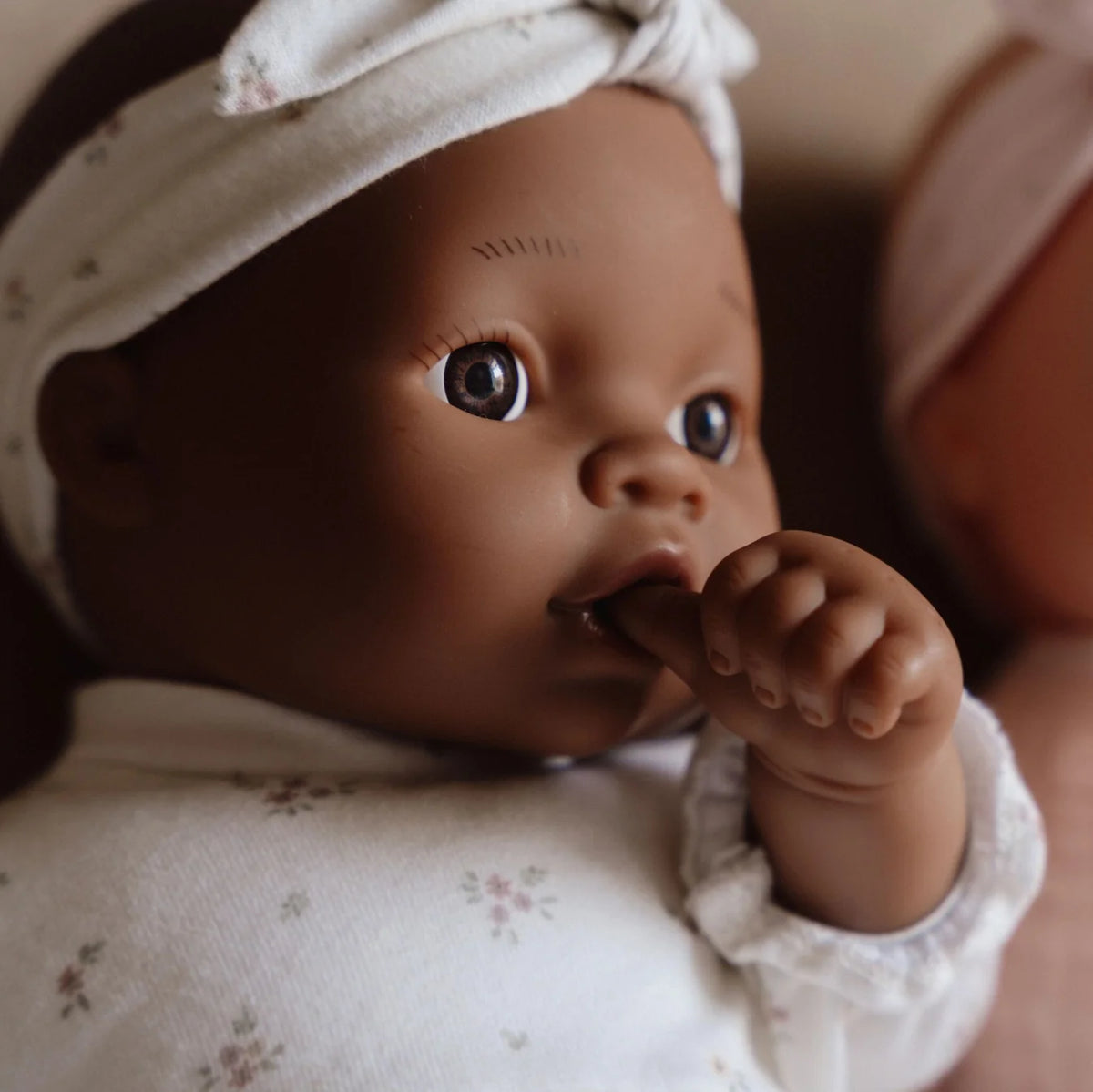 Little Dutch Baby Doll Noa – White Meadows