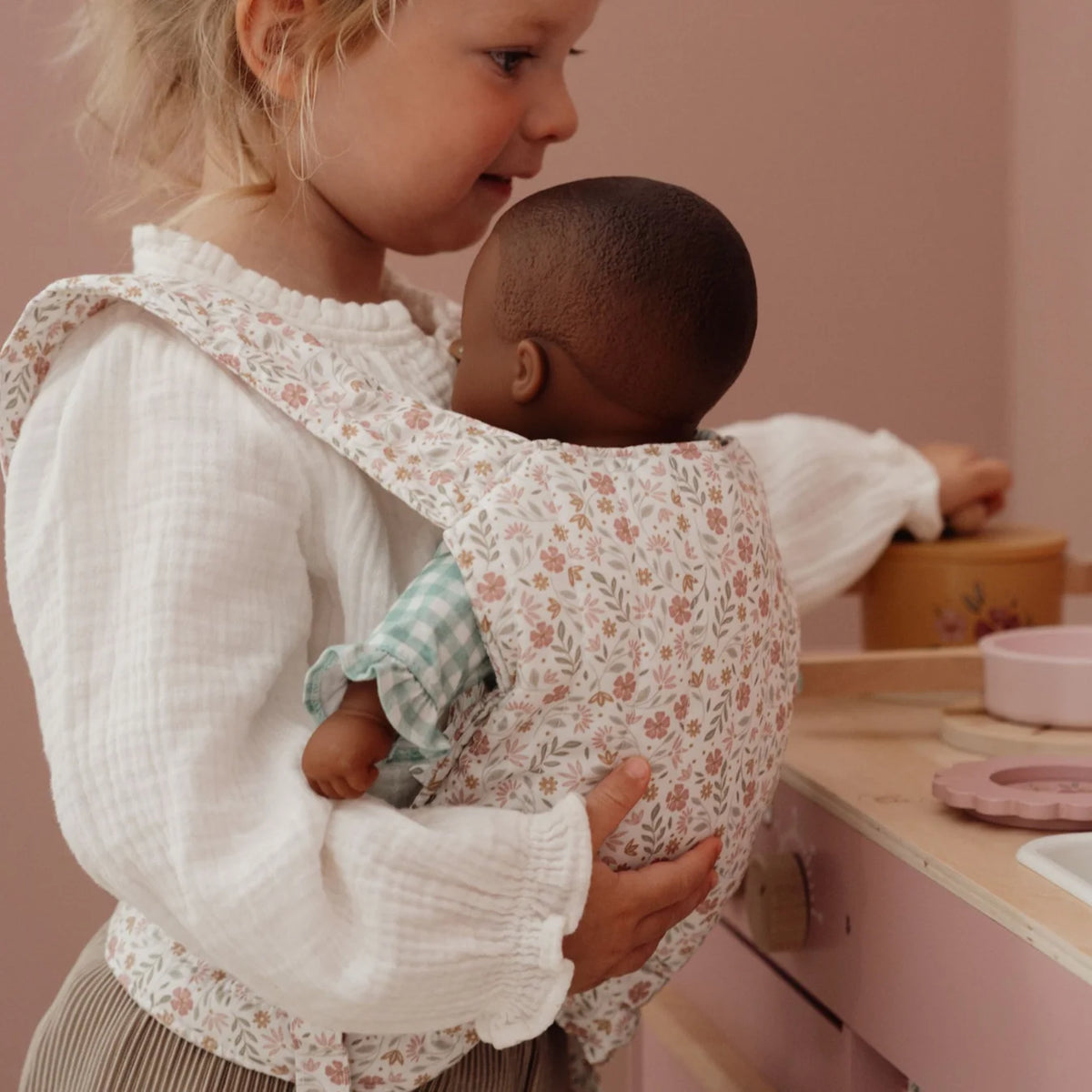 Little Dutch Baby Doll Noa – White Meadows