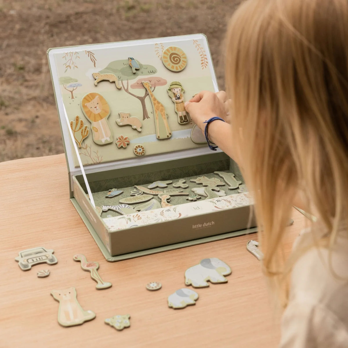 Little Dutch Magnetic Play Board – Safari Friends