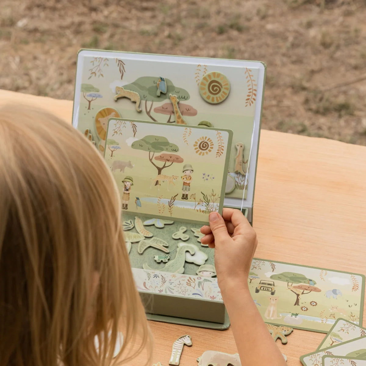 Little Dutch Magnetic Play Board – Safari Friends