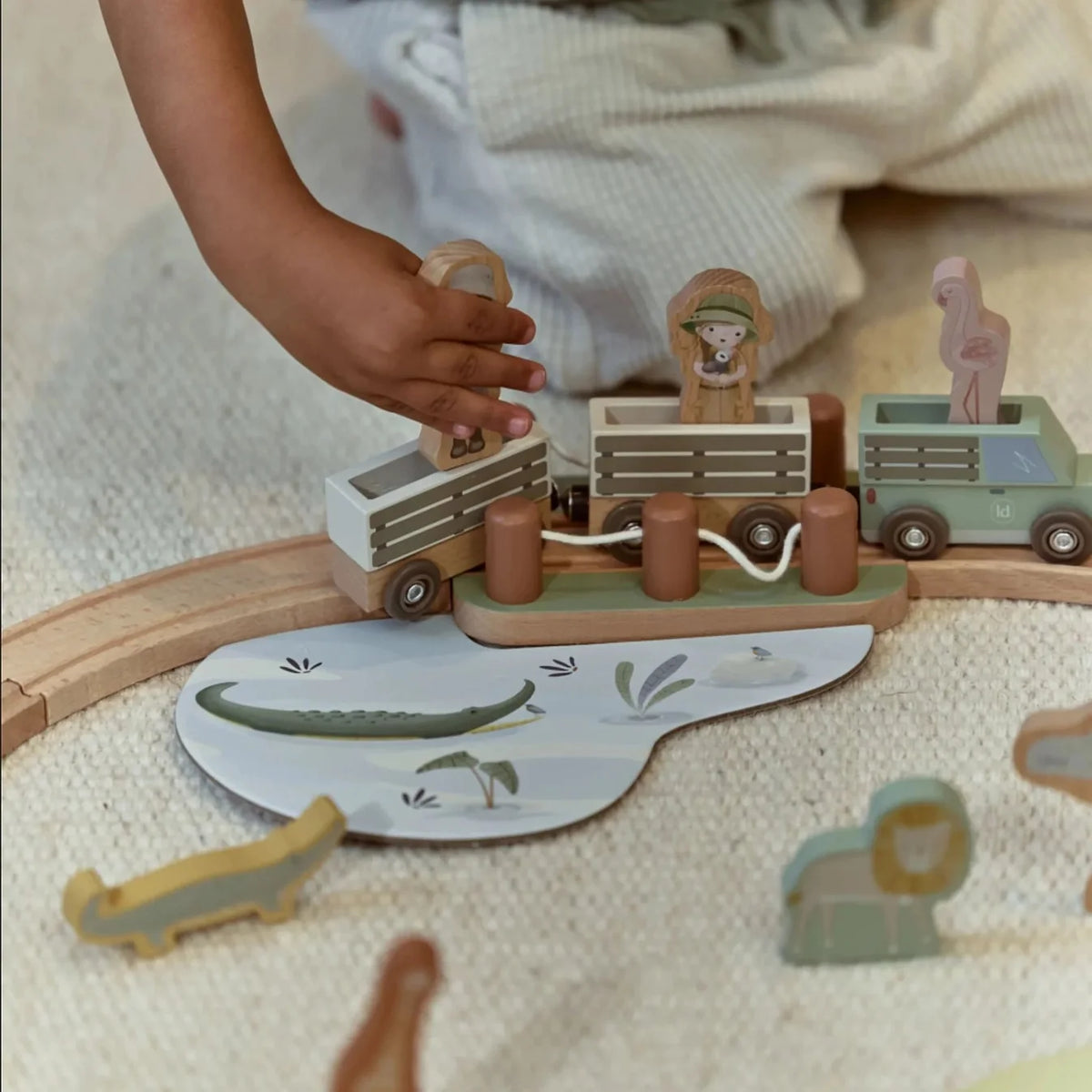 Little Dutch Wooden Train Set – Safari Friends