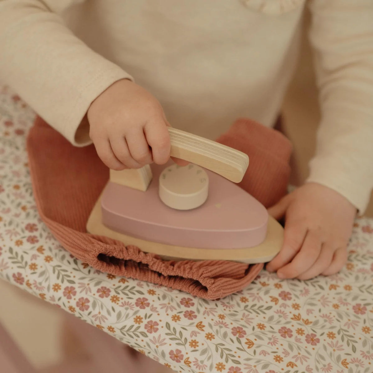 Little Dutch Wooden Ironing Set