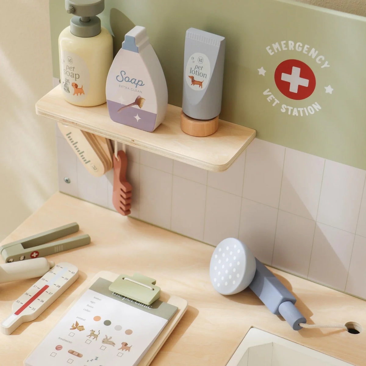 Little Dutch Wooden Veterinary Clinic