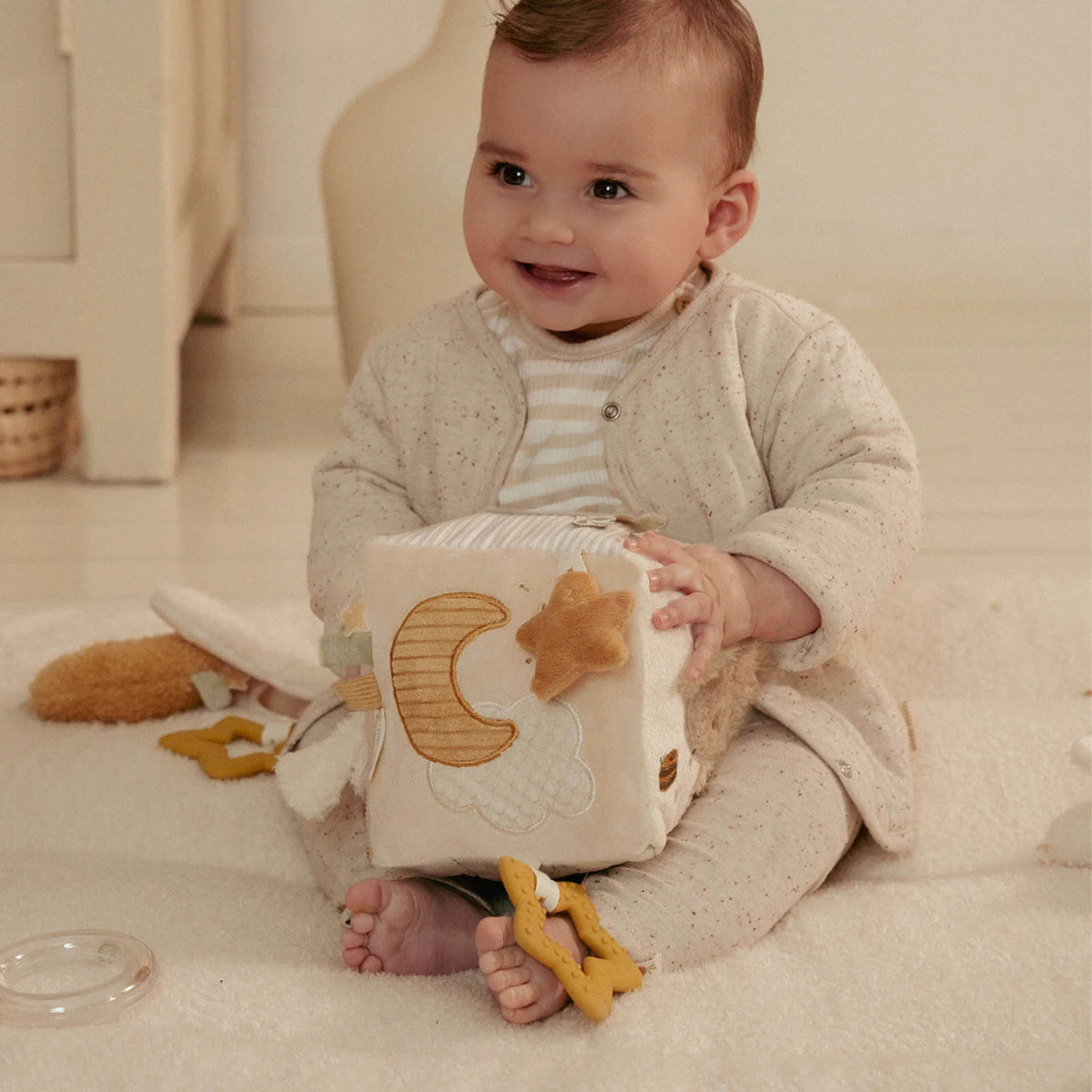 Little Dutch Soft Activity Cube – Newborn Naturals