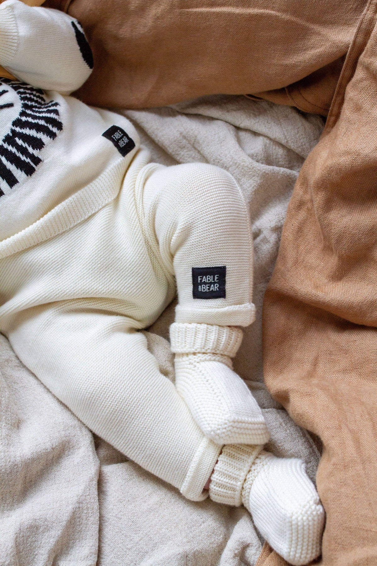 Fable & Bear Wild One Lion Organic Cotton Jumper