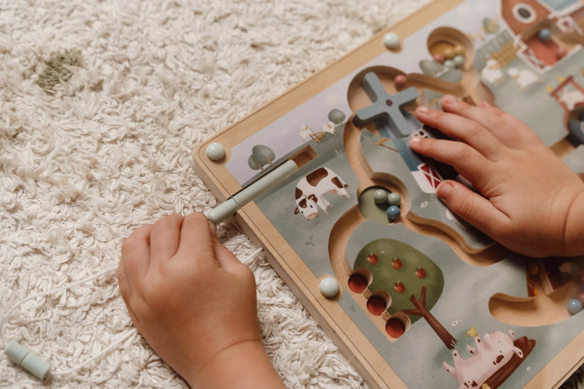 Little Dutch Magnetic Maze - Little Farm