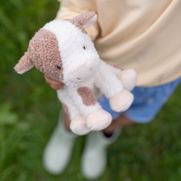 Cuddle Cow 17cm Little Farm - Image 2