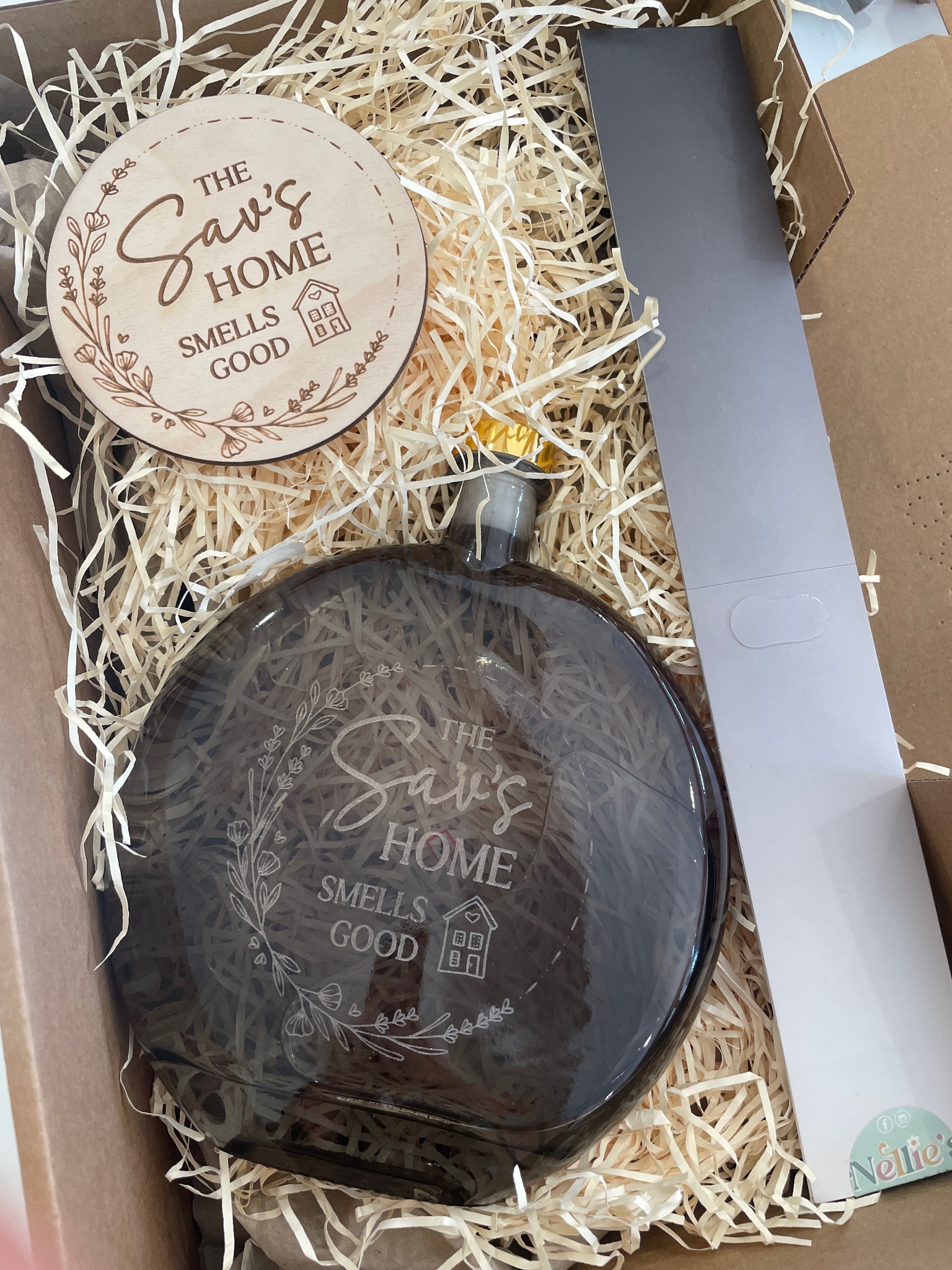 Personalised oval Glass bottle diffuser 500ml - Image 2