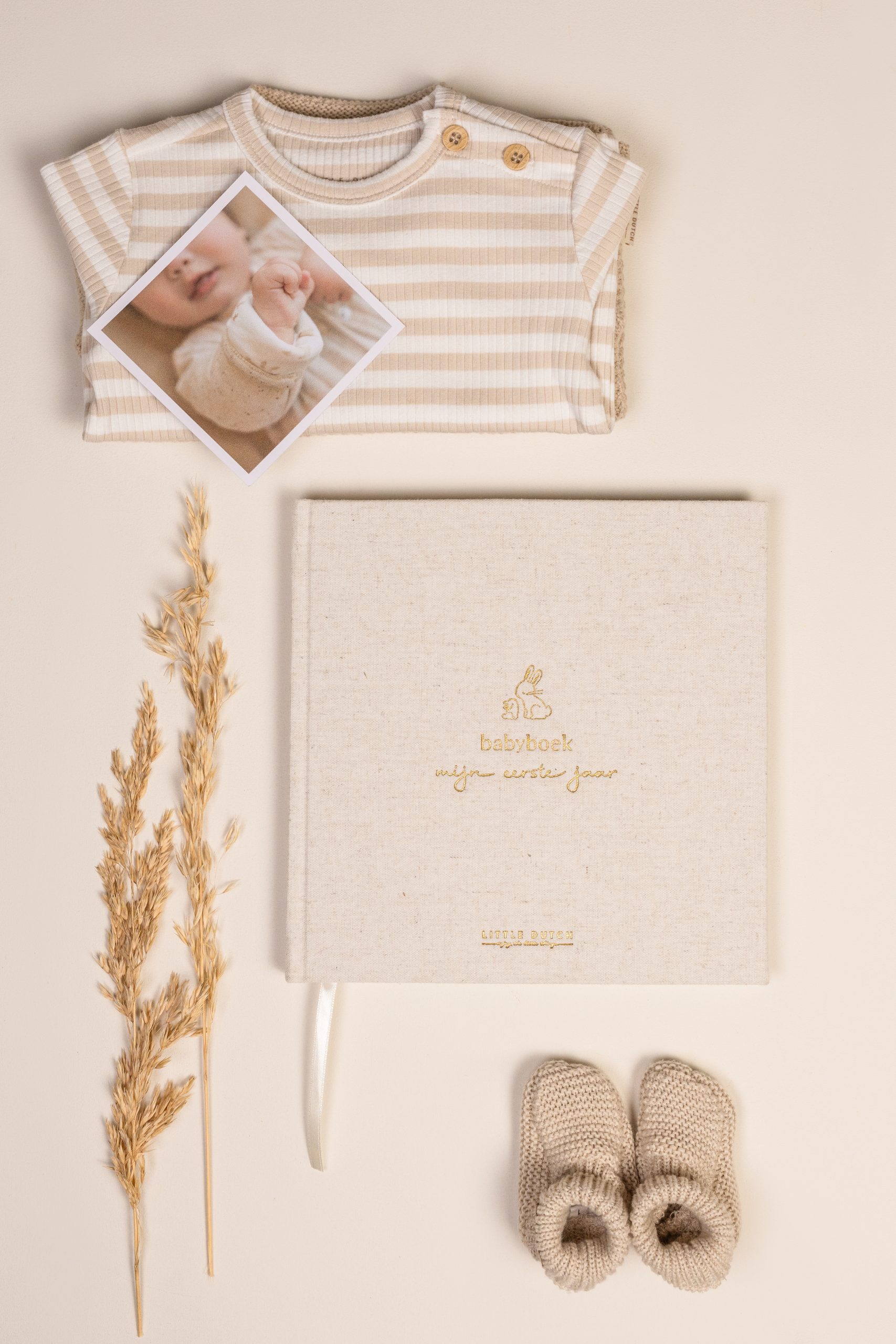 Baby book 'My first year' Baby Bunny - Image 3