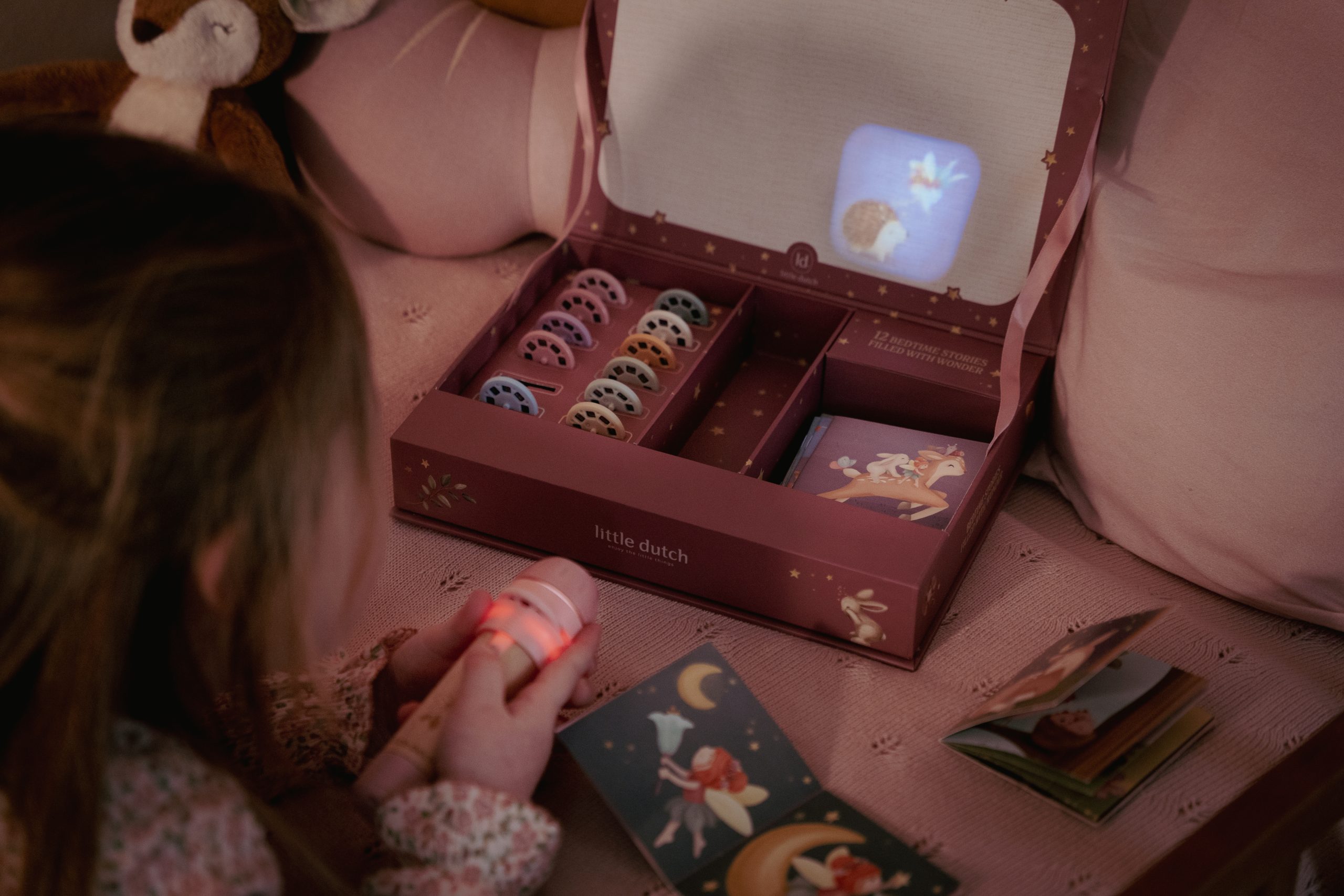 Stories projector torch - Pink - Image 9